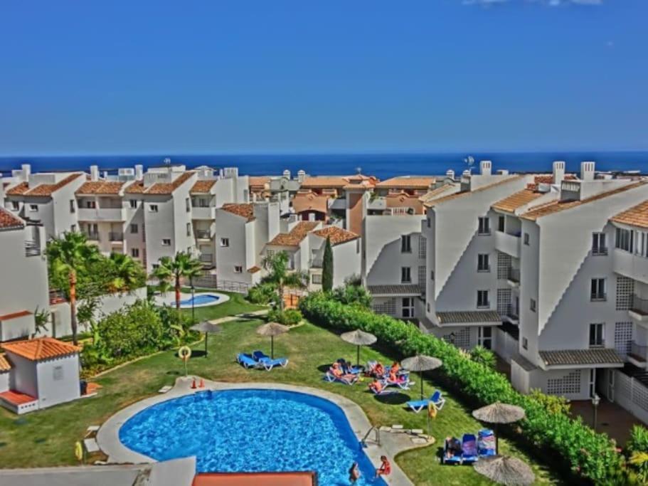 Apartamento Atico Buganvillas San Luis de Sabinillas Bagian luar foto